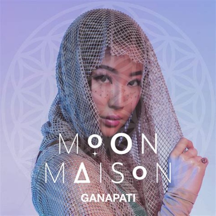 Moon Maison | TG Time